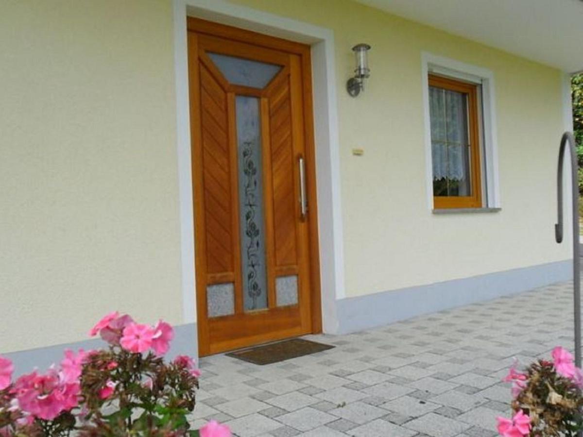 Holiday Flat With Swimming Pool In Prackenbach Viechtach Eksteriør billede
